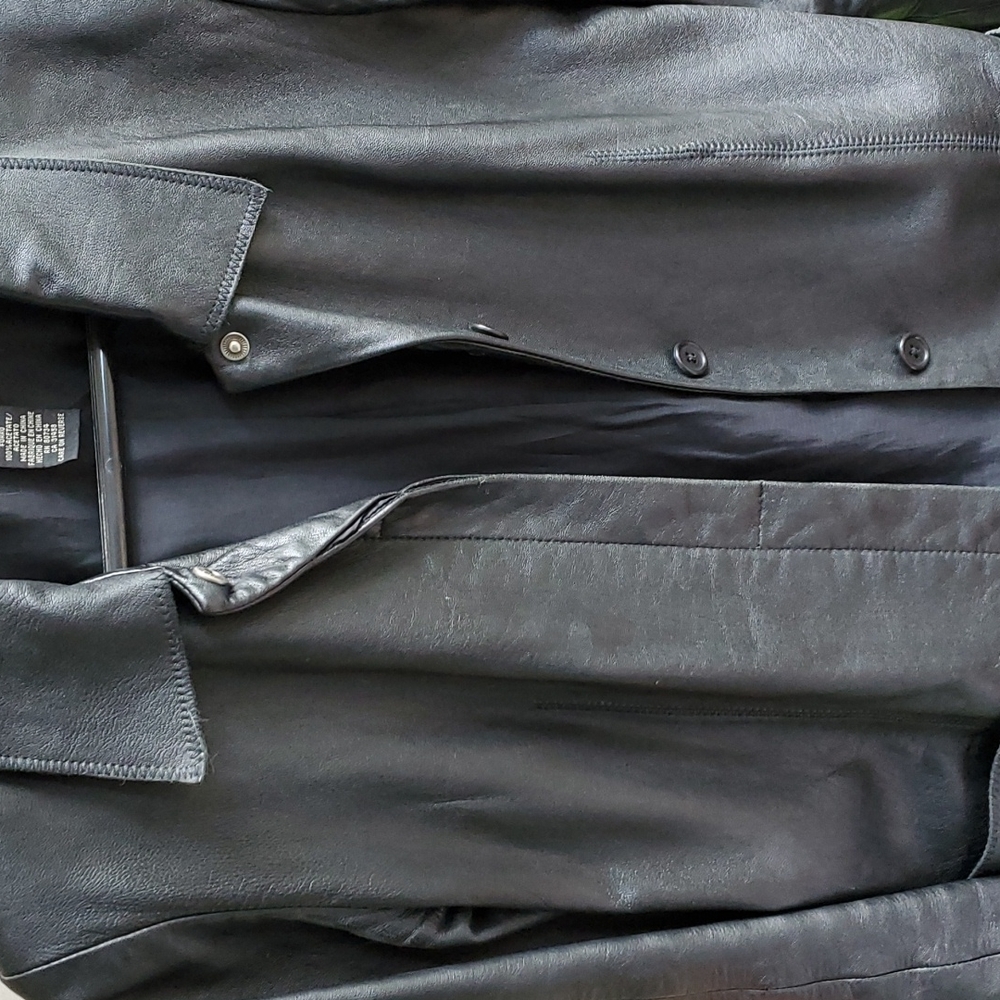 BCBG 100% black leather jacket women's small